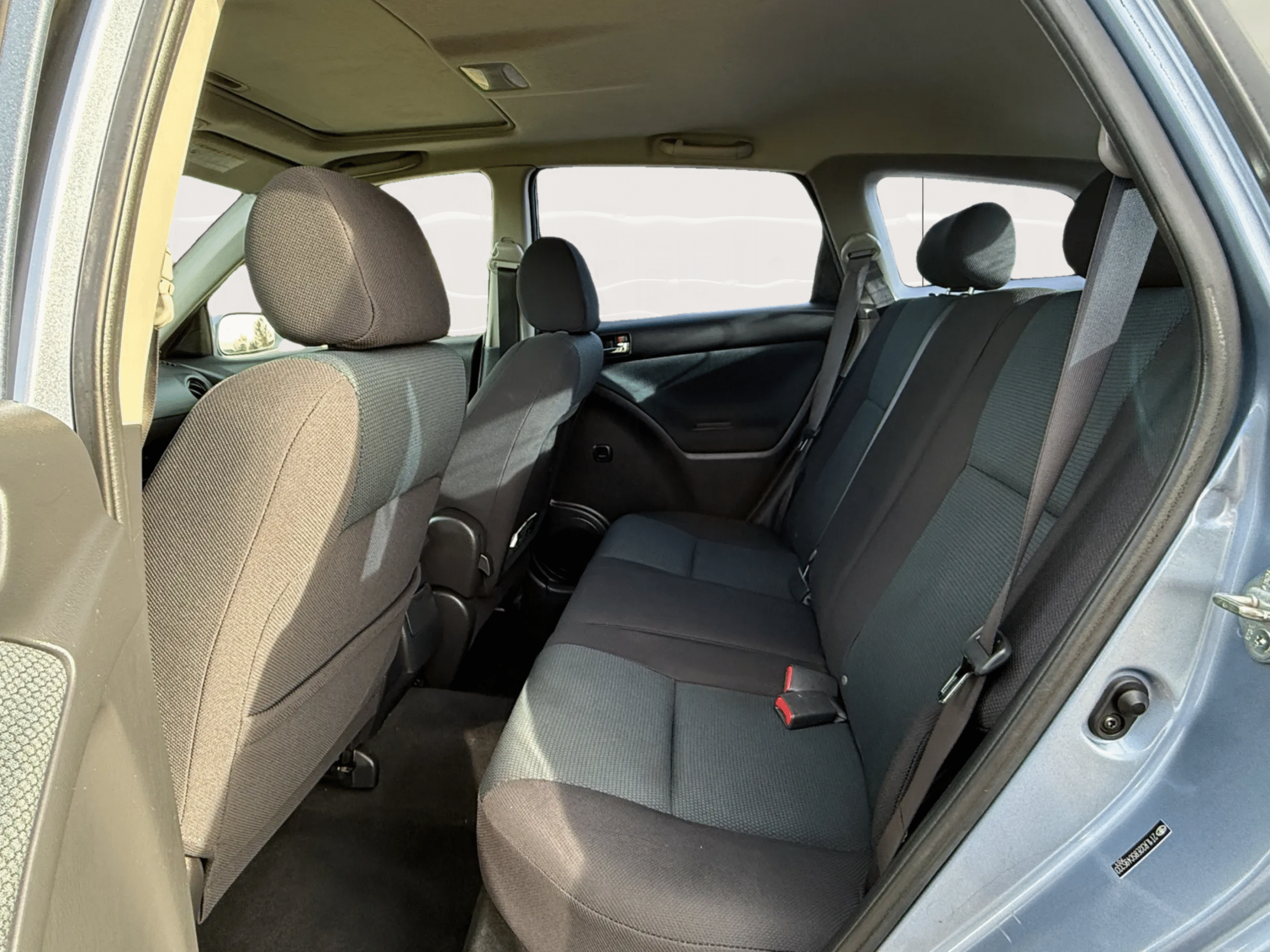 
								2005 Toyota Matrix XR 4WD full									