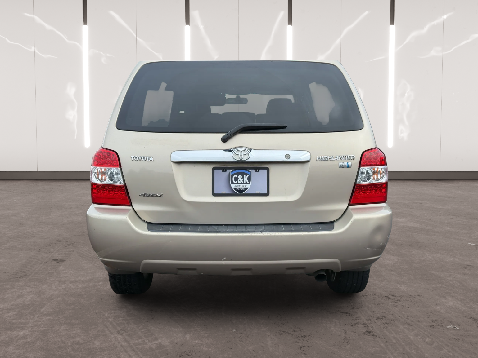 
								2006 Toyota Highlander Hybrid full									