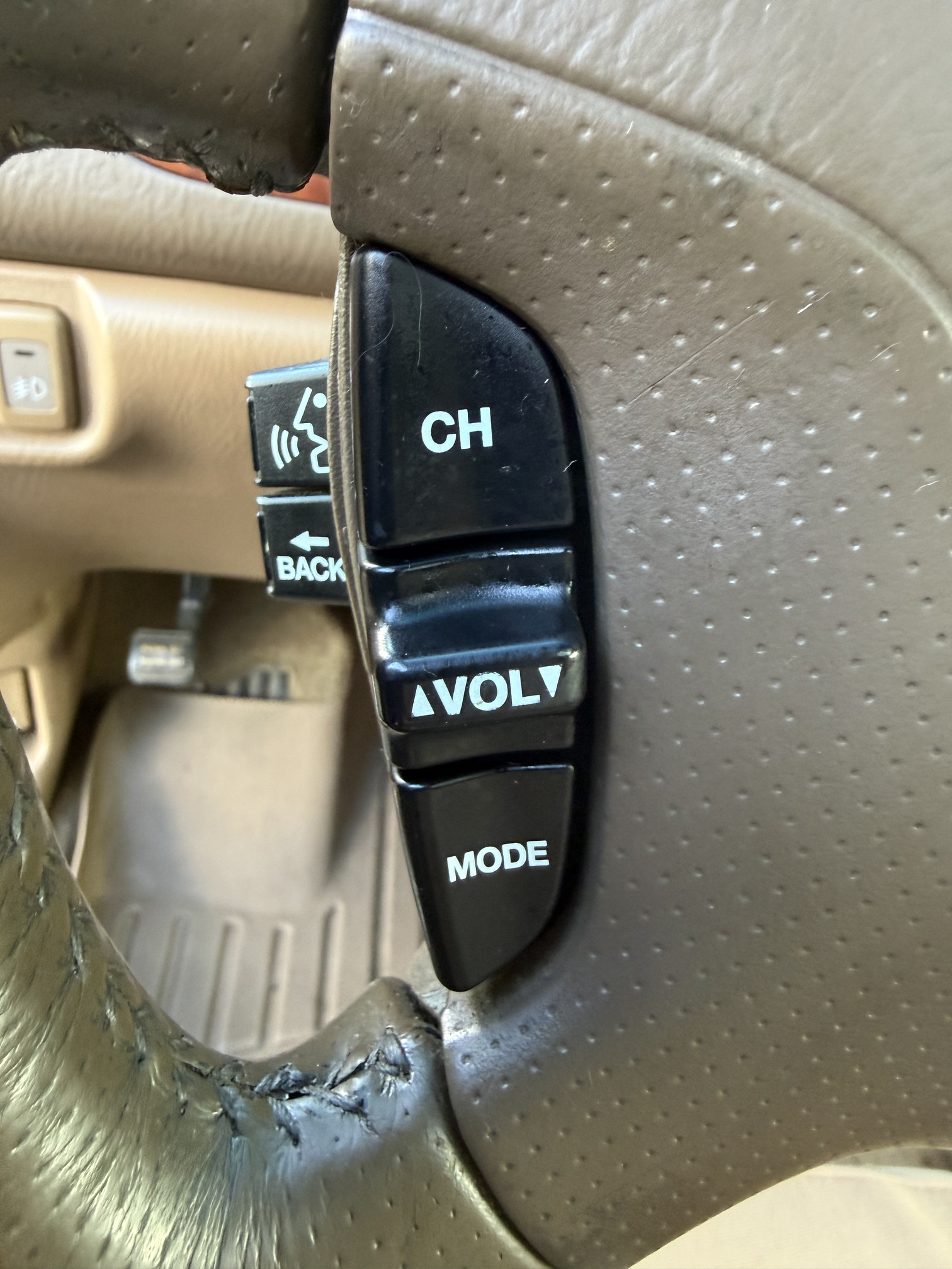 
								2003 Acura MDX – Fully Loaded – 1 Owner – Clean Title – No Accidents – AWD full									