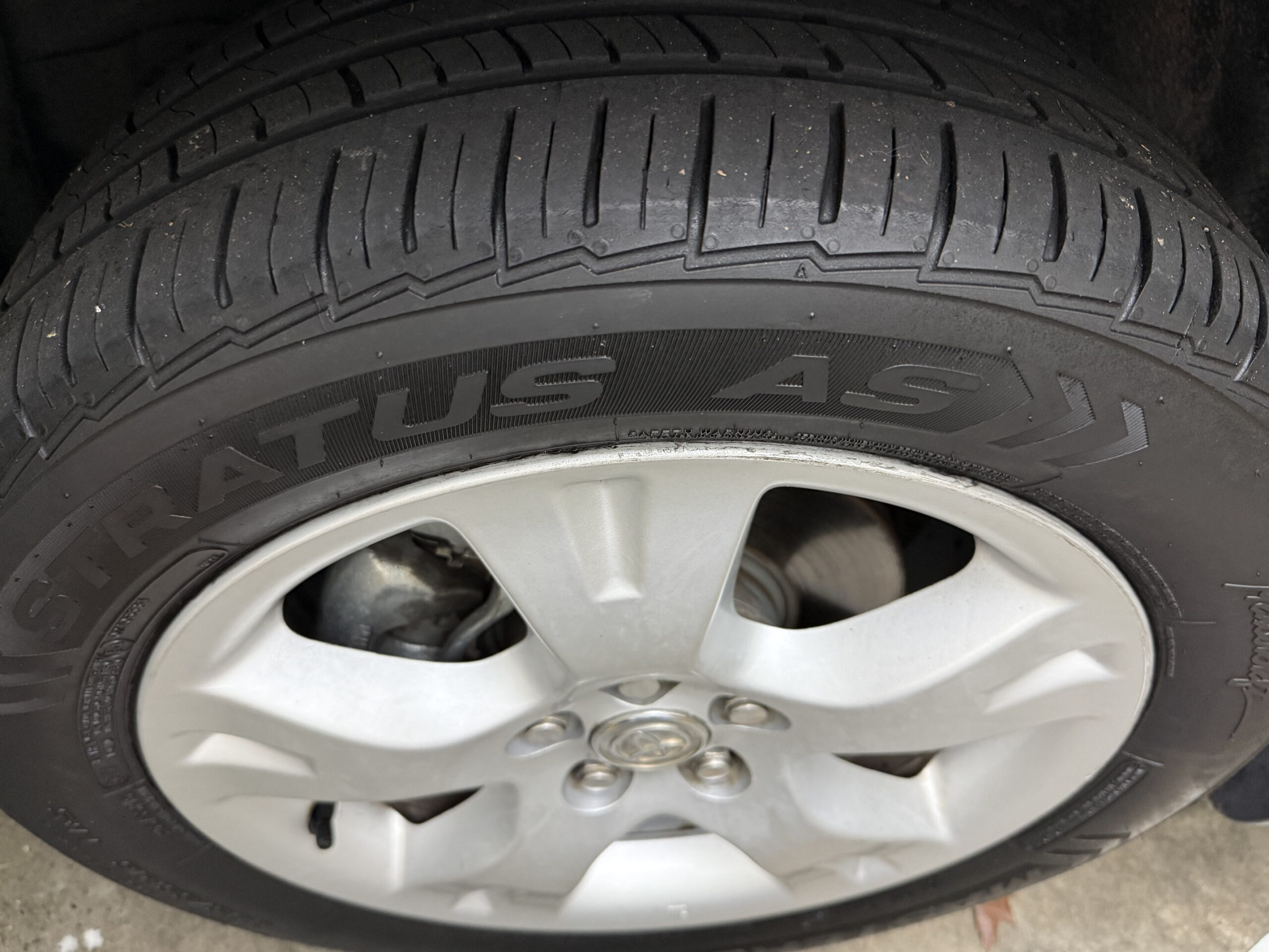 
								2005 Toyota Matrix XR 4WD full									