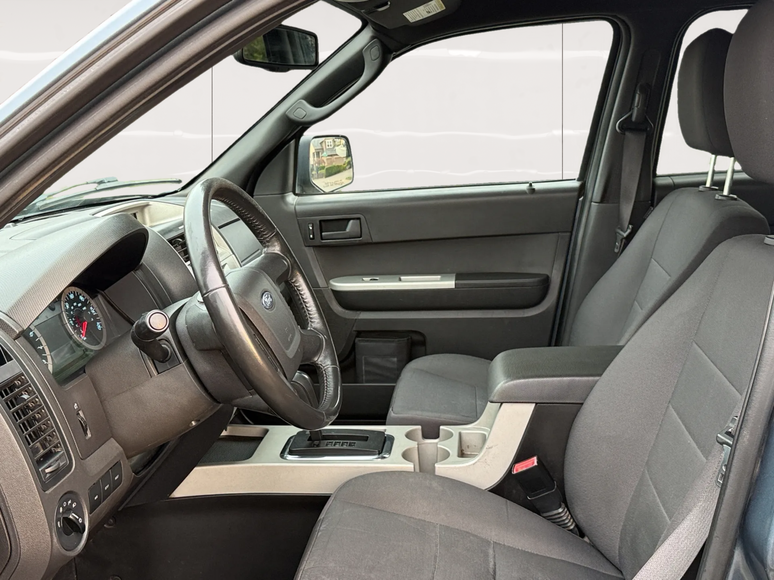 
								2011 Ford Excape XLT V6 full									