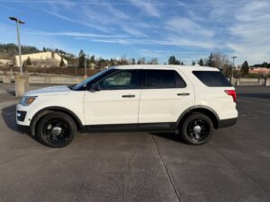 Cleanest 2016 Ford Explorer PIU AWD — Clean Title — 1-Owner (State Patrol) — 178k mi most of them interstate miles — White