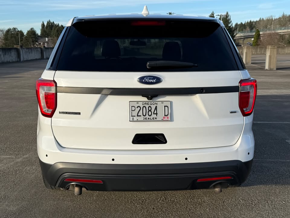 
								Cleanest 2016 Ford Explorer PIU AWD — Clean Title — 1-Owner (State Patrol) — 178k mi most of them interstate miles — White full									