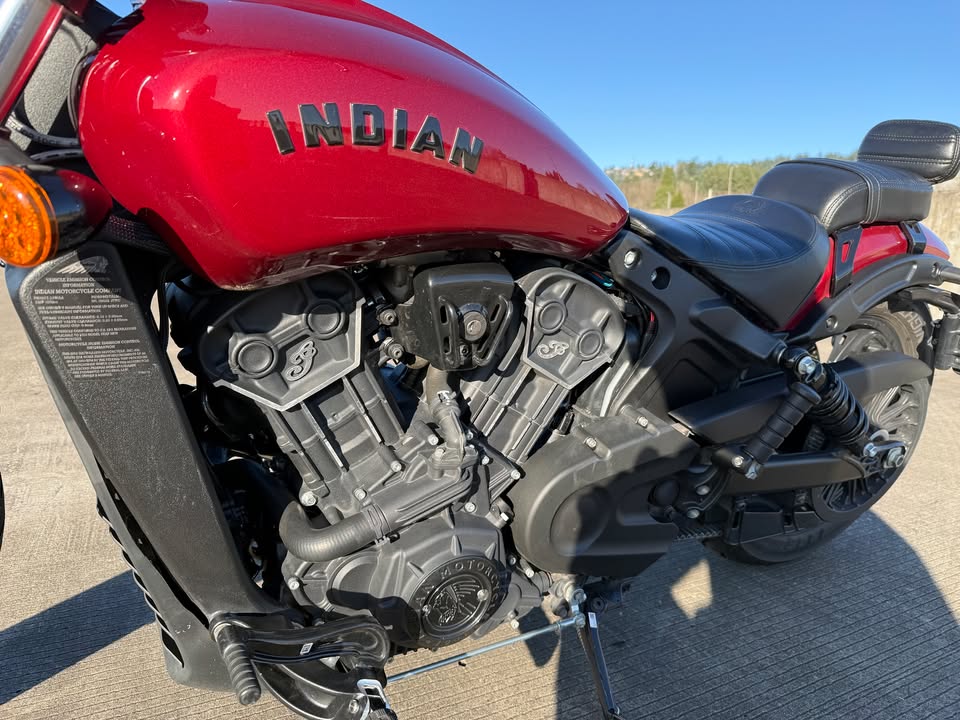 
								2023 Indian Scout Bobber Sixty ABS — 3,400 miles — Custom Exhaust — 1 Local Owner — Carfax full									