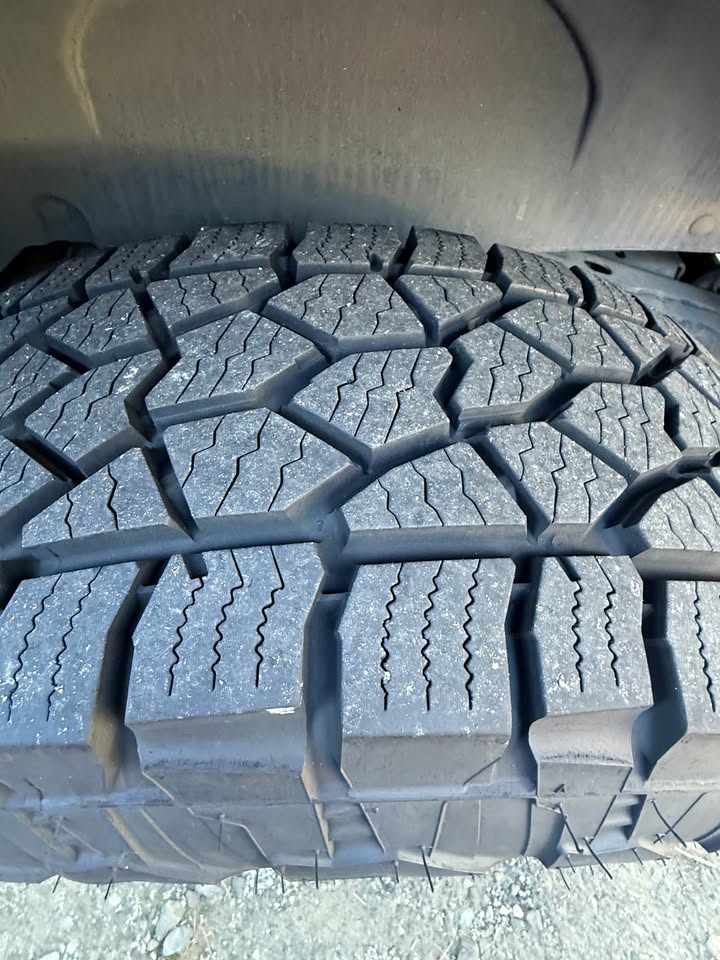 
								2015 Jeep Wrangler Unlimited Rubicon — Hard Top — 2 Owners — No Accidents — Title in Hand full									