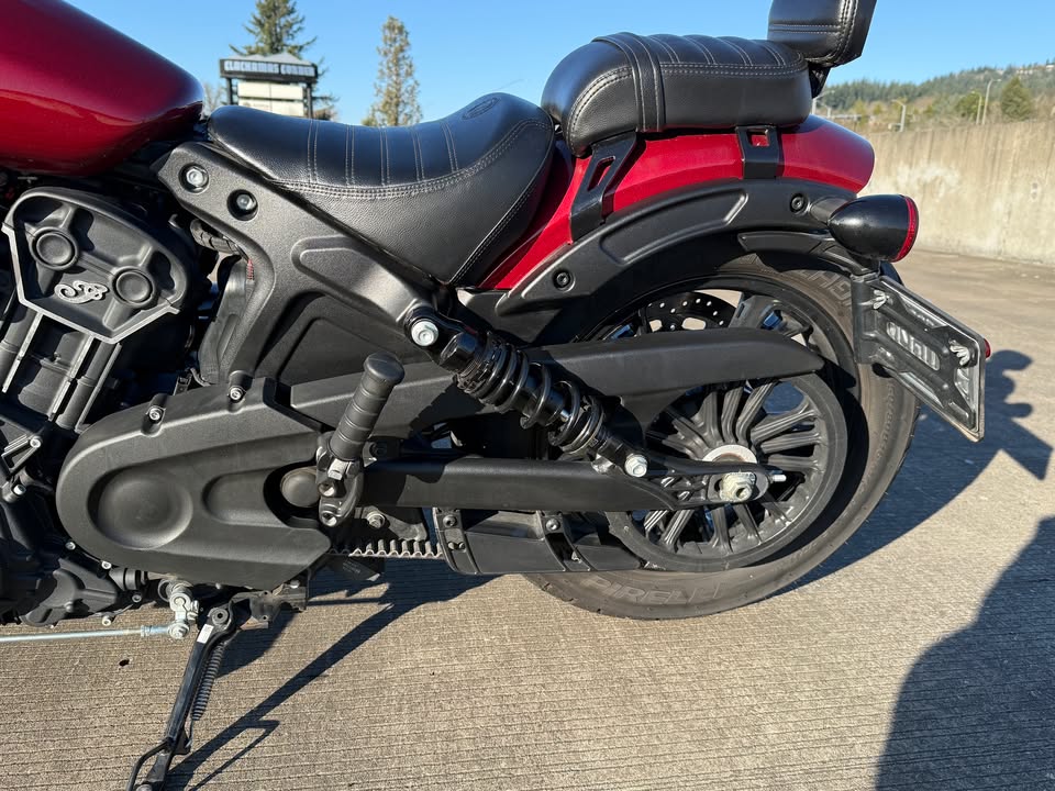 
								2023 Indian Scout Bobber Sixty ABS — 3,400 miles — Custom Exhaust — 1 Local Owner — Carfax full									
