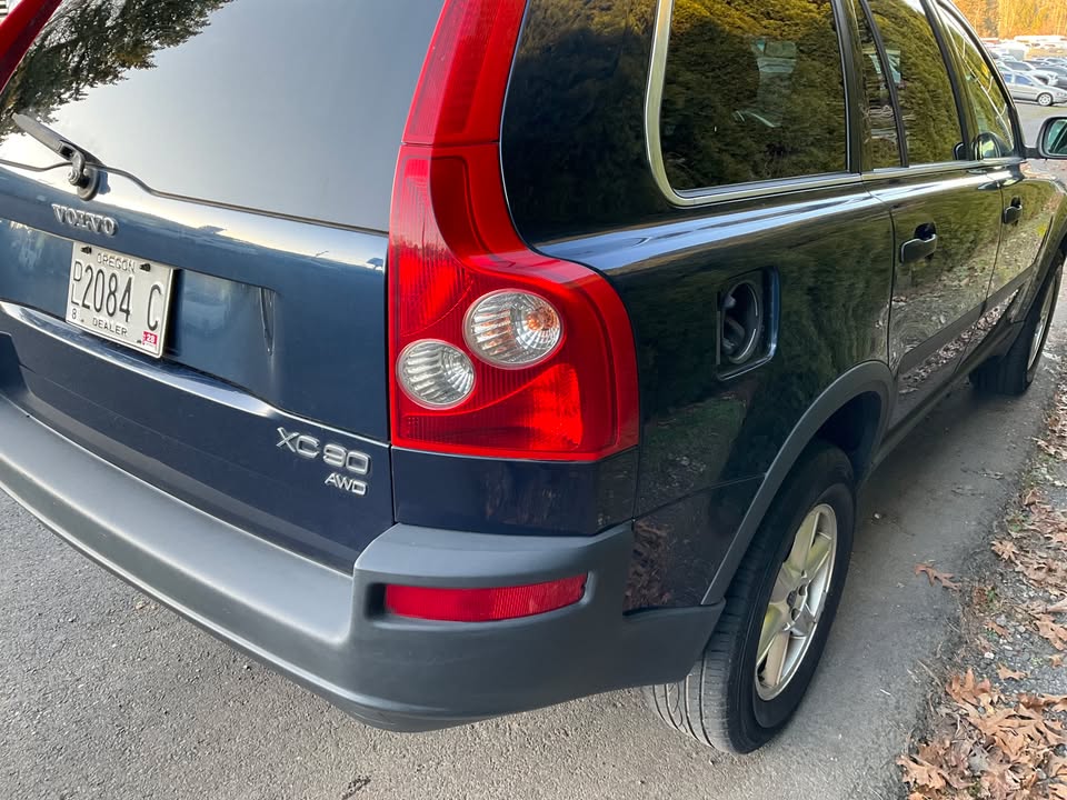 
								2003 Volvo XC90 2.5T AWD — Reconstructed Title — Turbo — 5-Passenger SUV full									