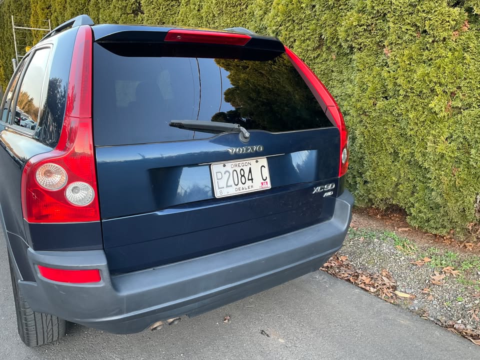 
								2003 Volvo XC90 2.5T AWD — Reconstructed Title — Turbo — 5-Passenger SUV full									