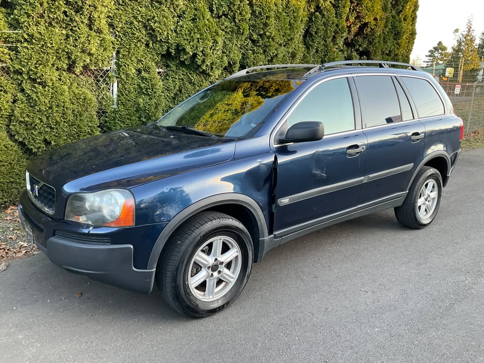 
								2003 Volvo XC90 2.5T AWD — Reconstructed Title — Turbo — 5-Passenger SUV full									