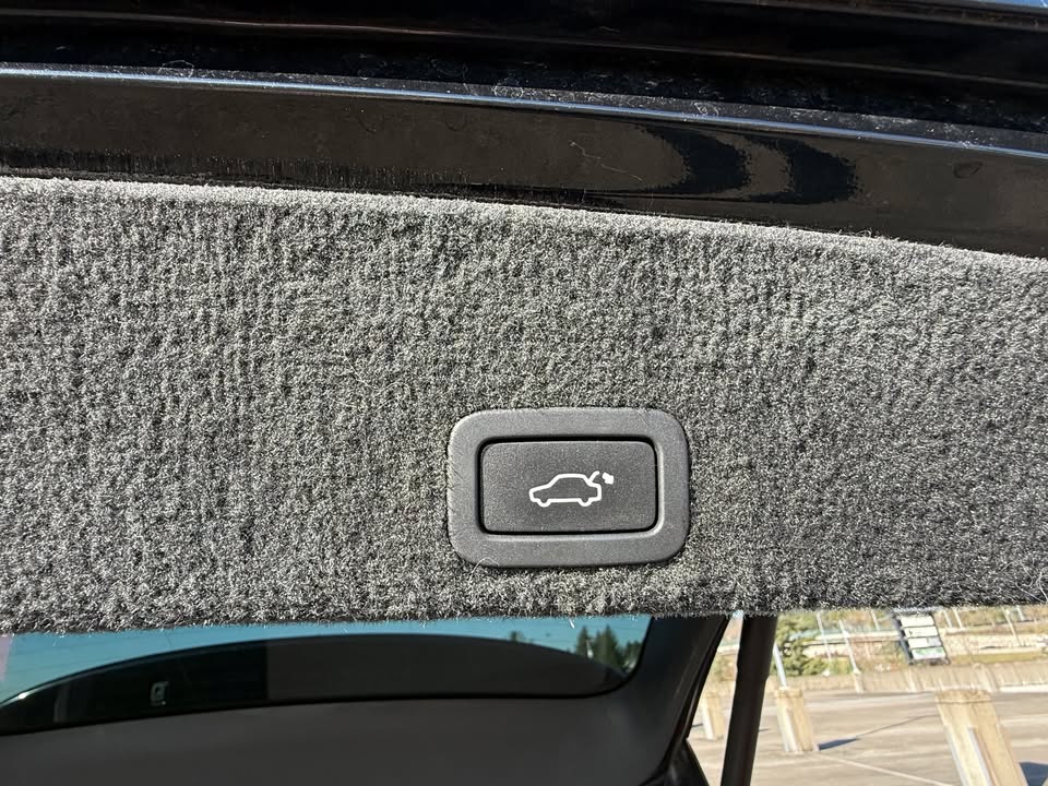 
								2013 Volvo XC60 T6 Platinum AWD — 147,700 mi — 1 Local Owner (Oregon) — No Open Recalls full									