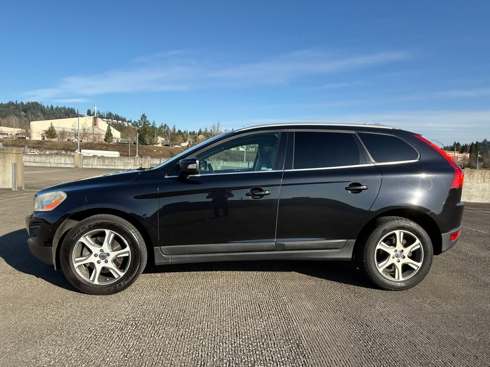 
								2013 Volvo XC60 T6 Platinum AWD — 147,700 mi — 1 Local Owner (Oregon) — No Open Recalls full									