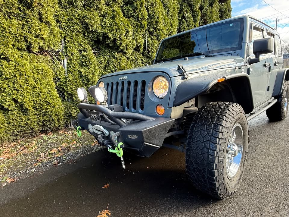 
								2015 Jeep Wrangler Unlimited Rubicon — Hard Top — 2 Owners — No Accidents — Title in Hand full									