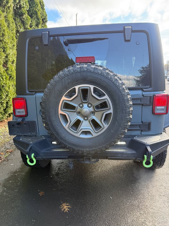 
								2015 Jeep Wrangler Unlimited Rubicon — Hard Top — 2 Owners — No Accidents — Title in Hand full									
