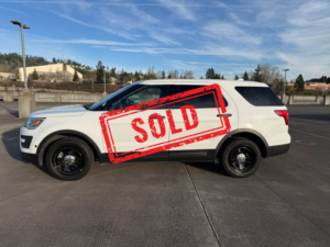 Cleanest 2016 Ford Explorer PIU AWD — Clean Title — 1-Owner (State Patrol) — 178k mi most of them interstate miles — White