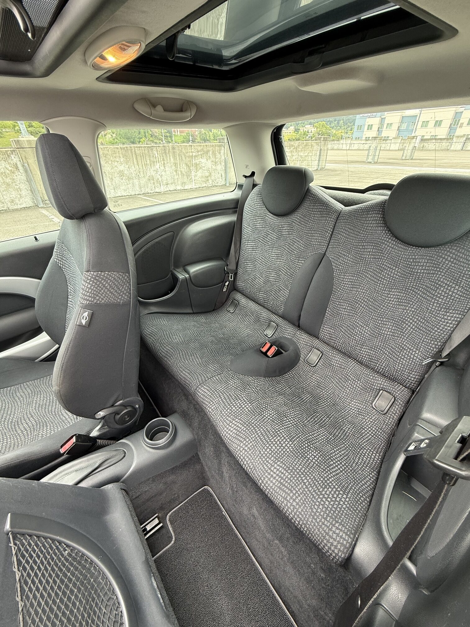 
								MINI COOPER full									