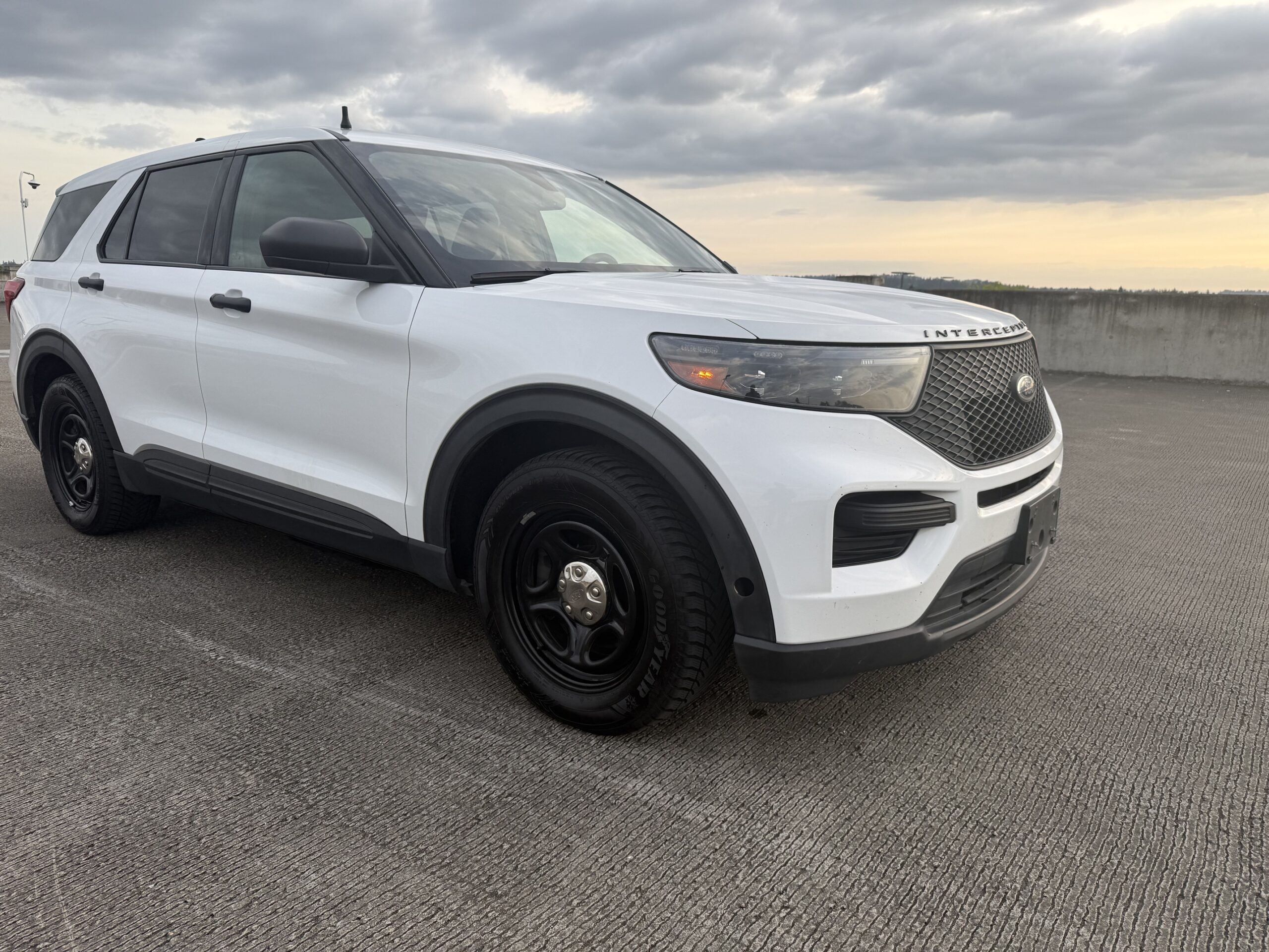 
								Ford Explorer Police Interceptor Utility full									