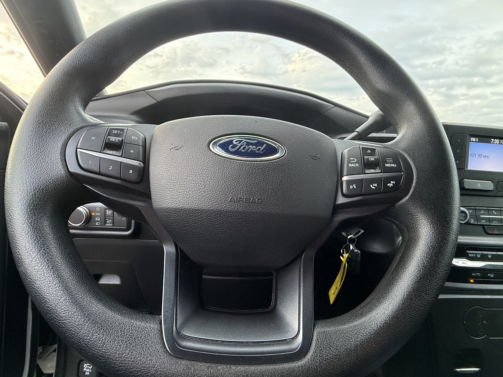 
								Ford Explorer Police Interceptor Utility full									