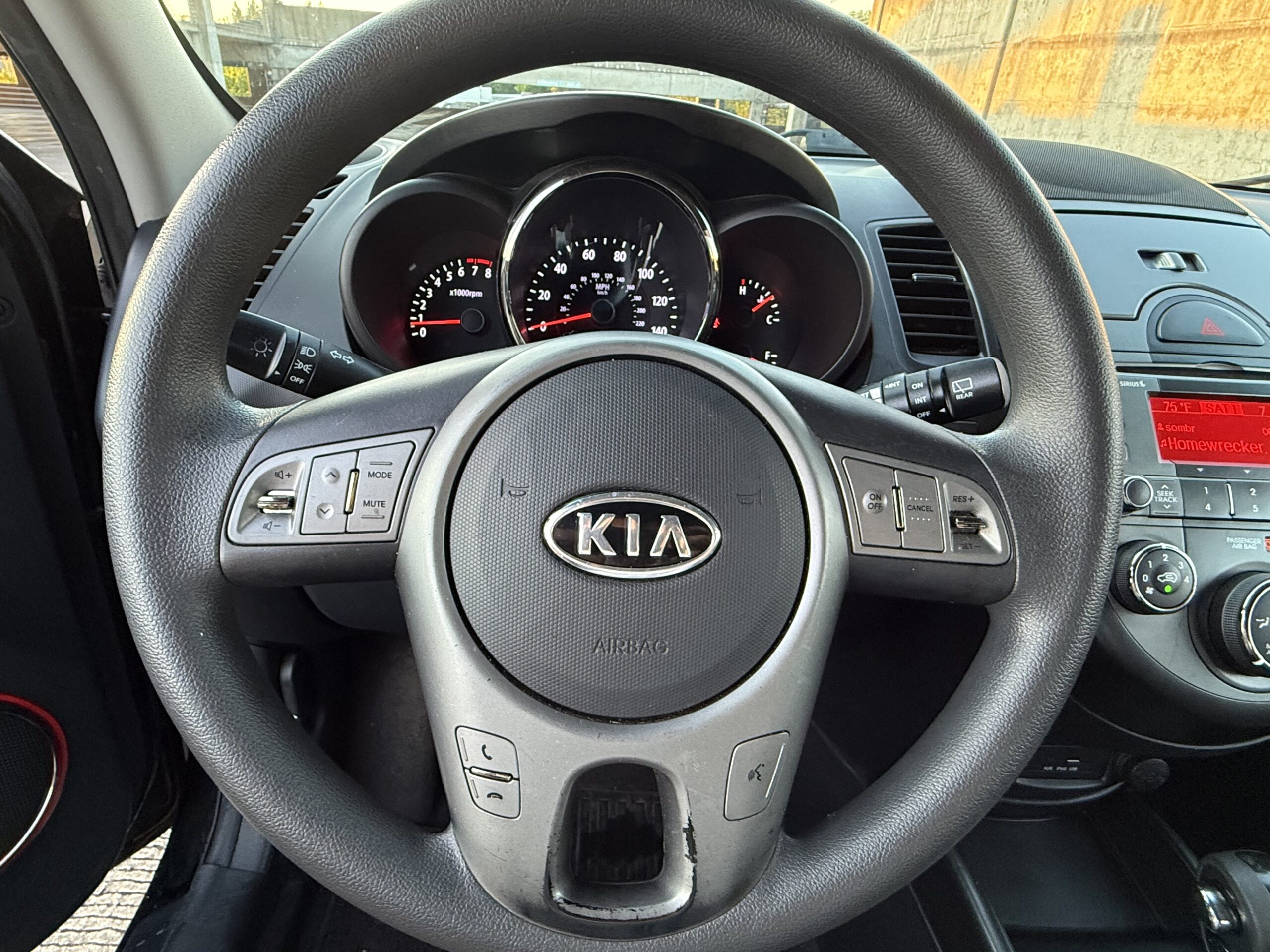 
								Kia Soul+ full									