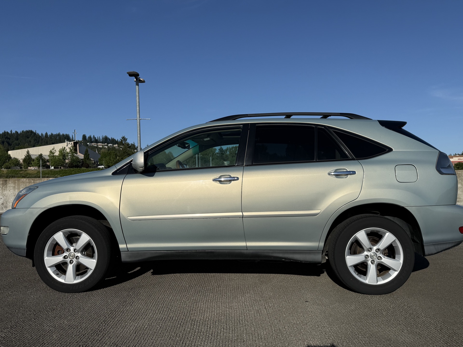 
								2008 Lexus RX350 AWD — Clean Title — Well Maintained full									
