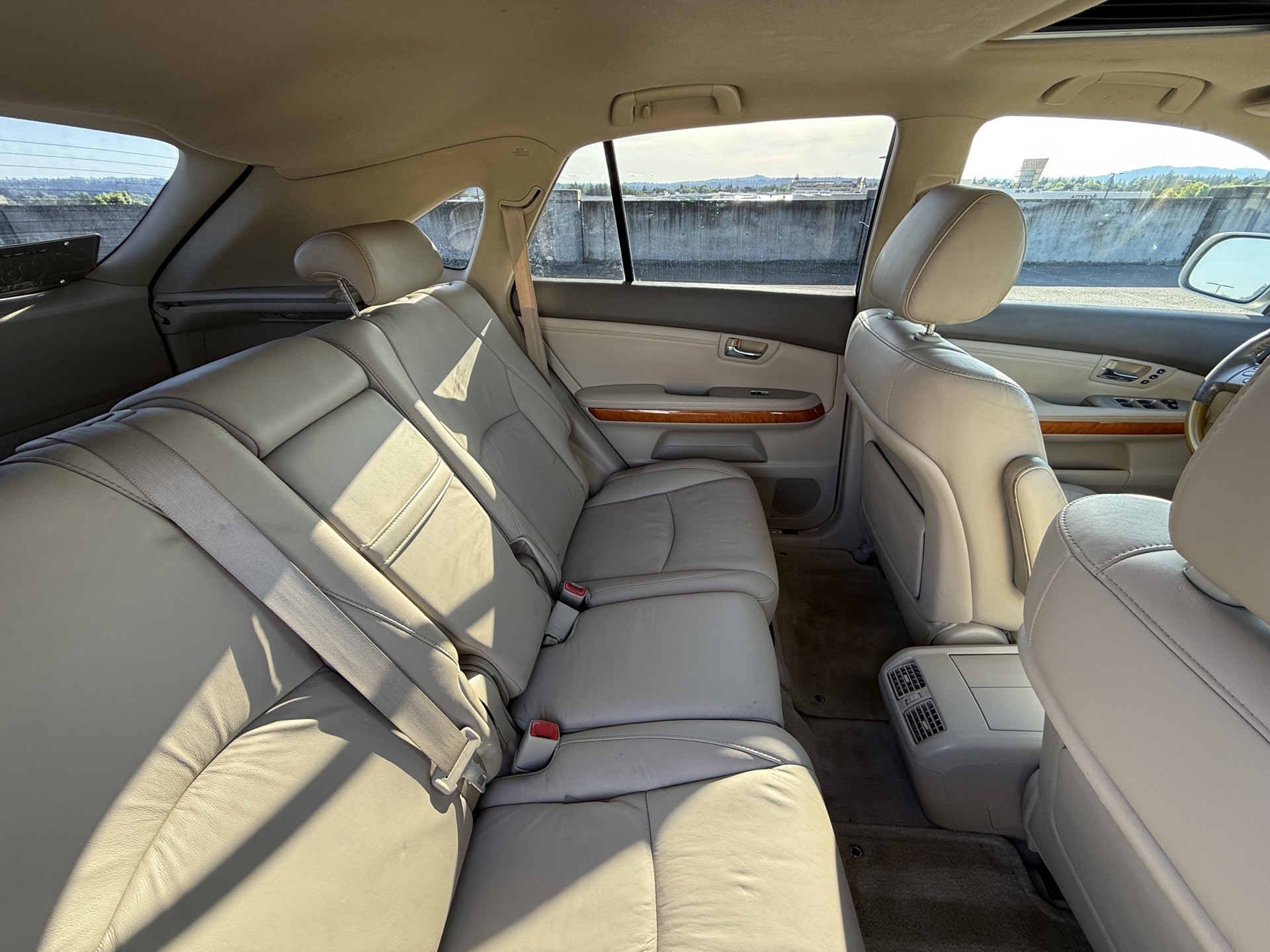 
								2008 Lexus RX350 AWD — Clean Title — Well Maintained full									