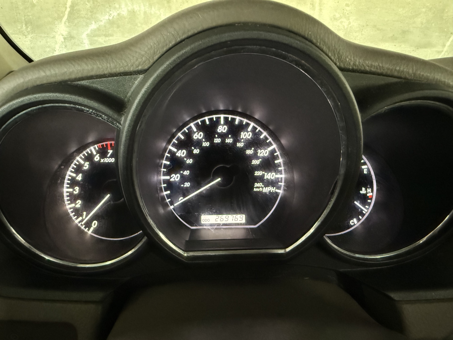 
								2008 Lexus RX350 AWD — Clean Title — Well Maintained full									