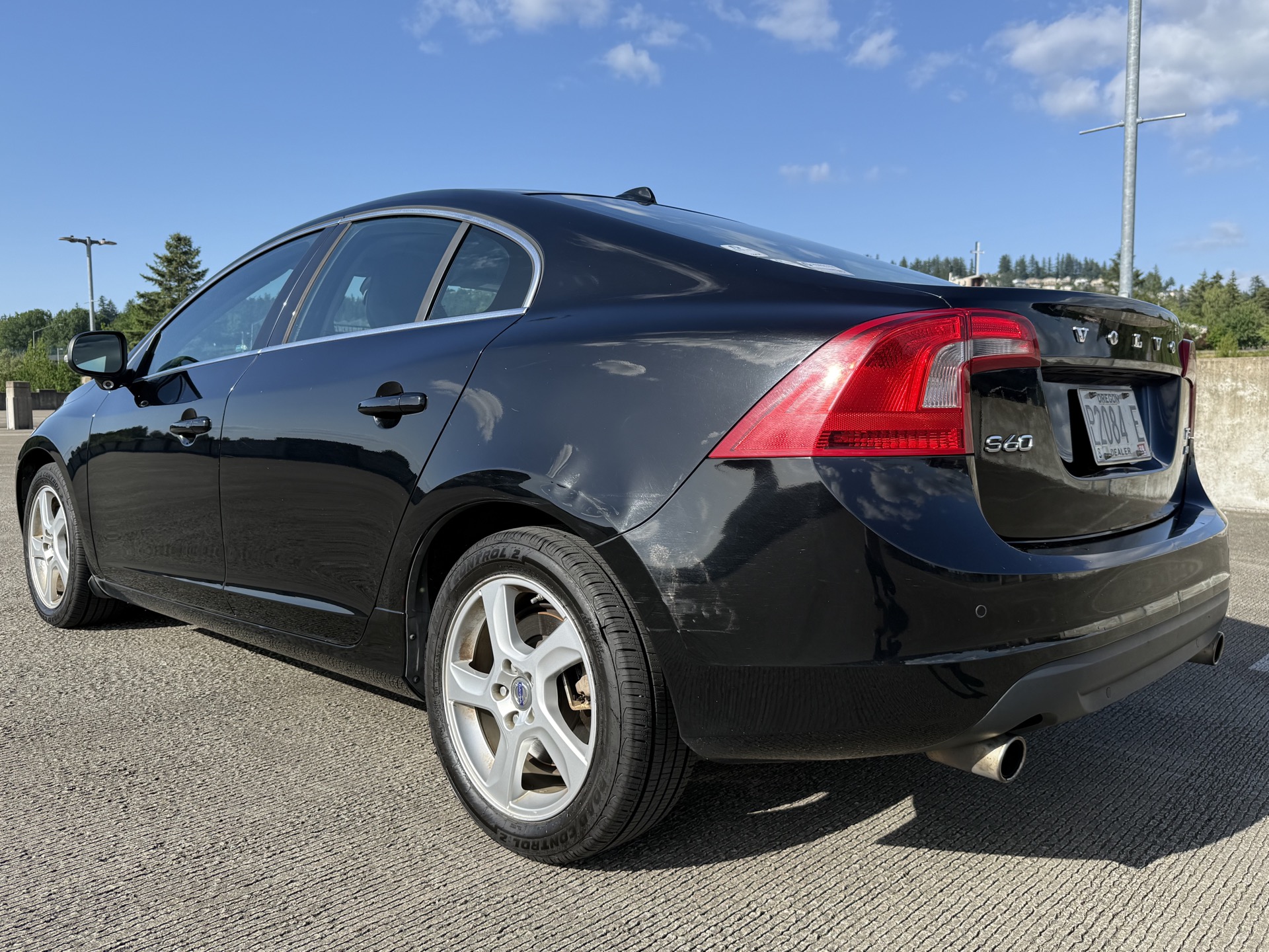
								2013 Volvo S60 T5 AWD — Clean Title — Well Maintained full									
