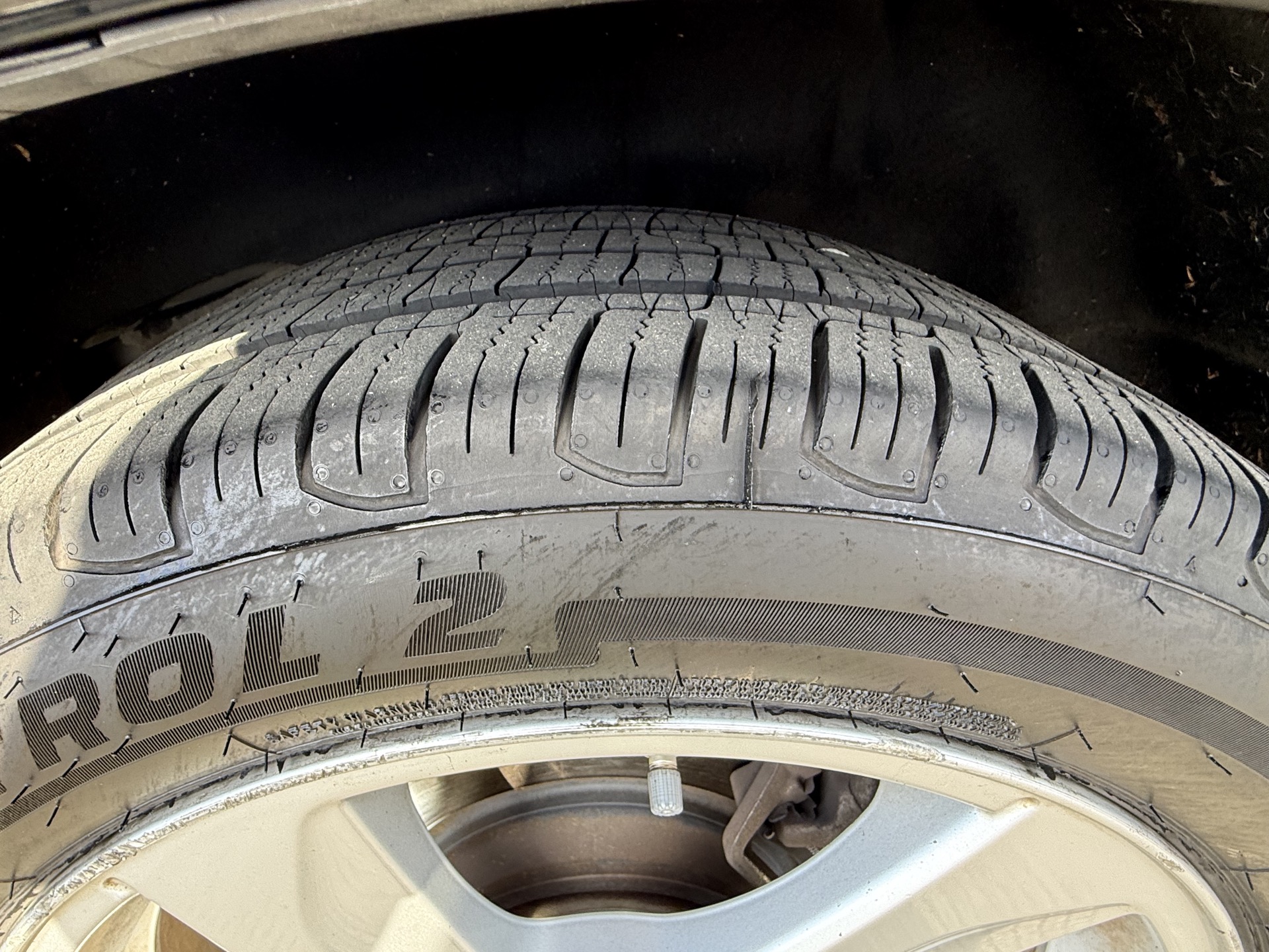 
								2013 Volvo S60 T5 AWD — Clean Title — Well Maintained full									