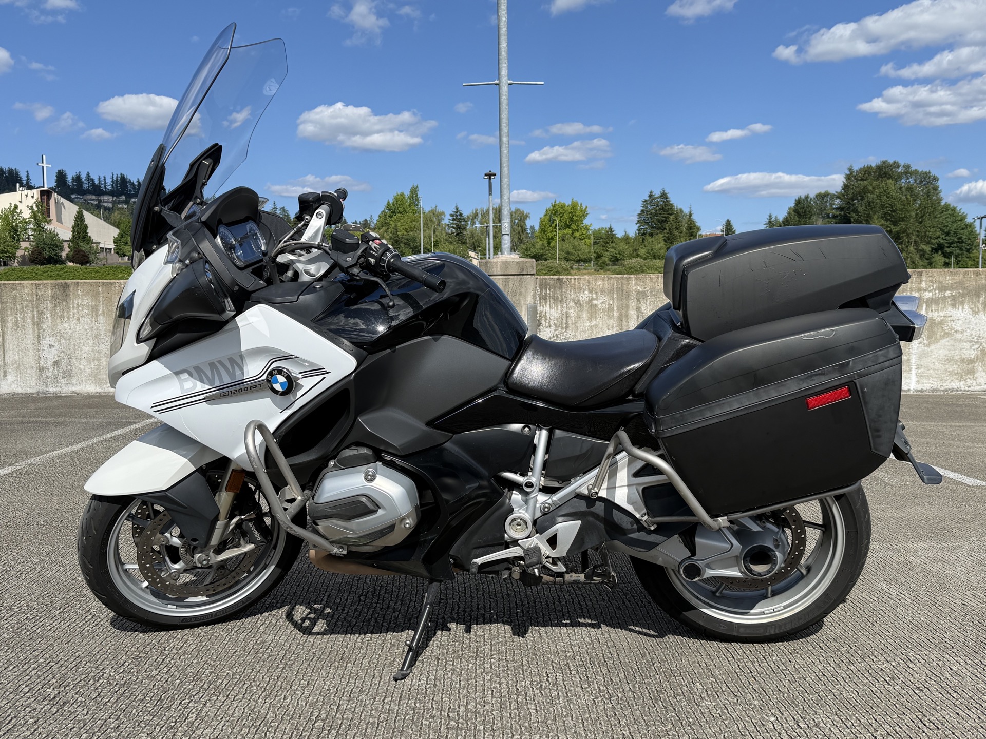 
								2016 BMW R1200RT Police — Clean Title — 1 Owner Police Unit — Very Well Maintained full									