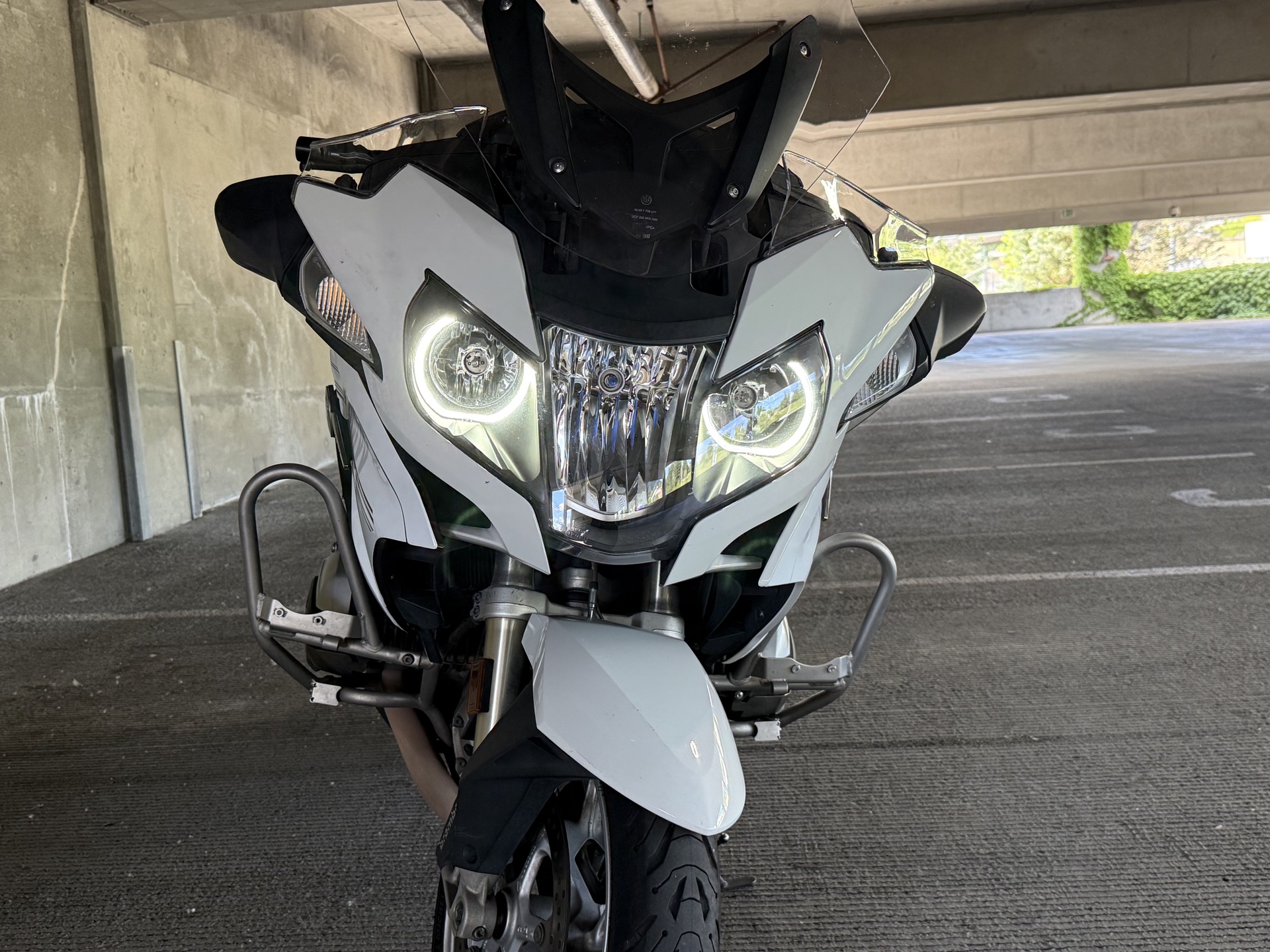 
								2016 BMW R1200RT Police — Clean Title — 1 Owner Police Unit — Very Well Maintained full									