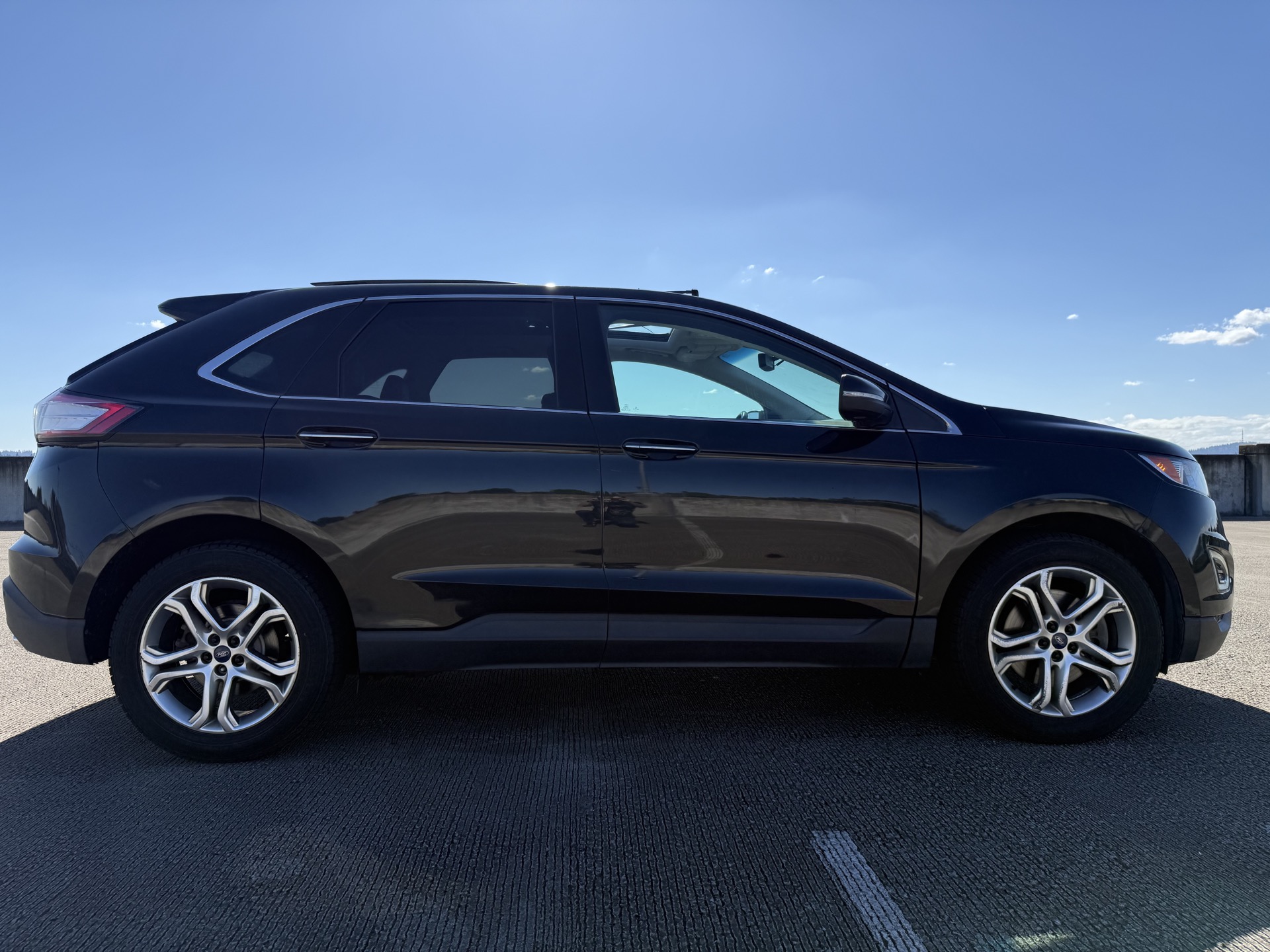 
								2015 Ford Edge — Reconstructed Title — Rear Damage — Priced to Sell full									