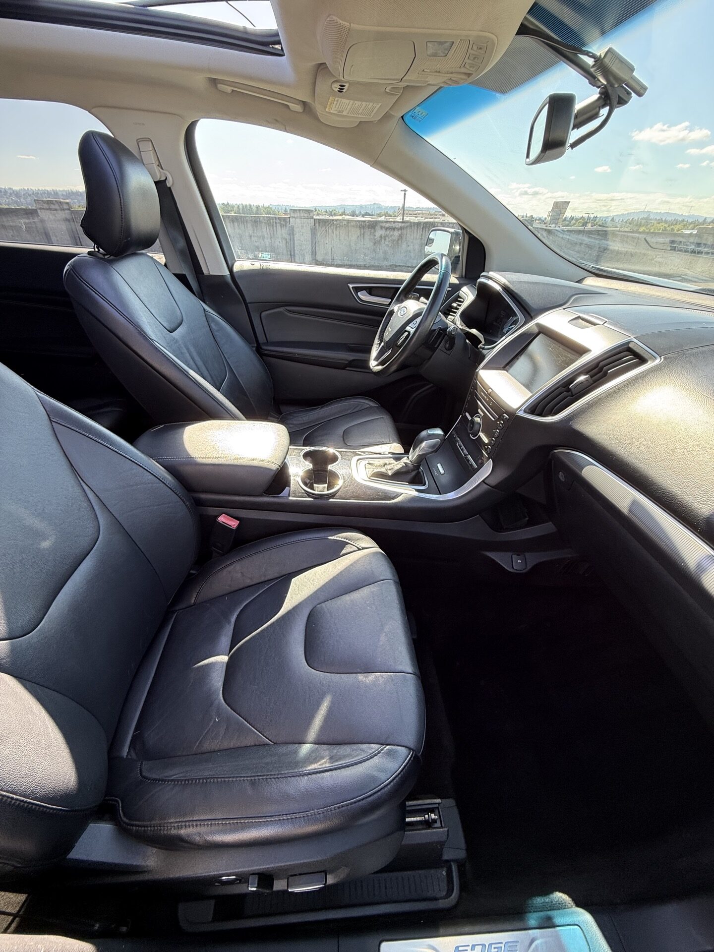 
								2015 Ford Edge — Reconstructed Title — Rear Damage — Priced to Sell full									