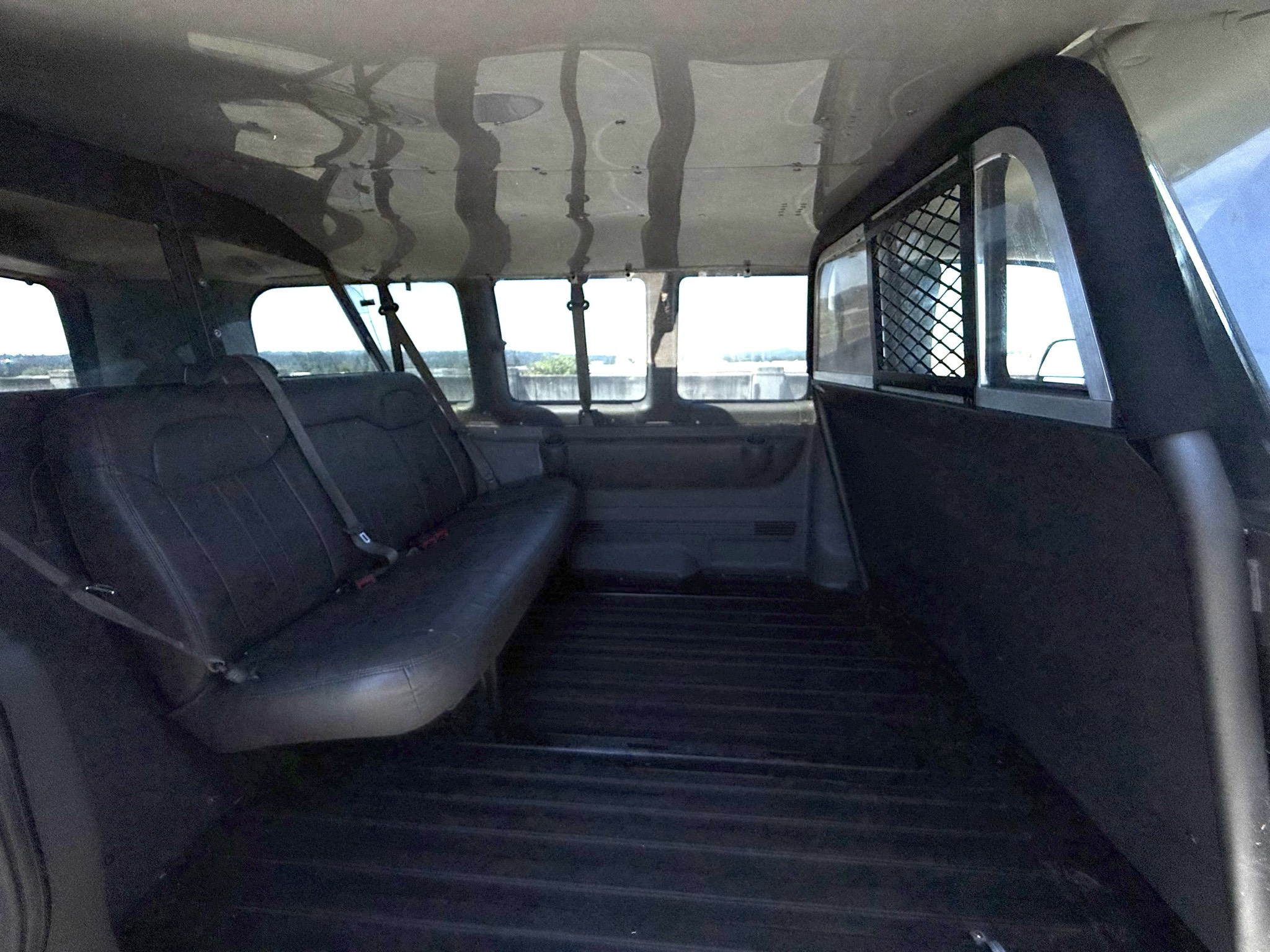 
								2014 Chevrolet Express 1500 Passenger LS AWD full									